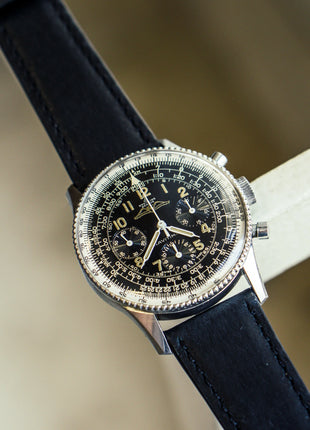 Schweinsleder 9 to 5 an Breitling – Lifestyleaufnahme 2