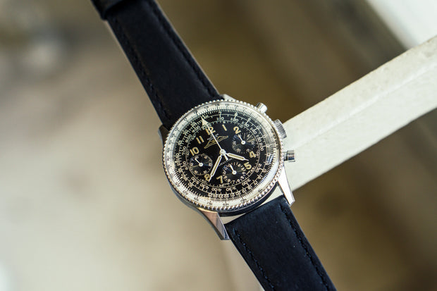 Schweinsleder 9 to 5 an Breitling – Lifestyleaufnahme 2