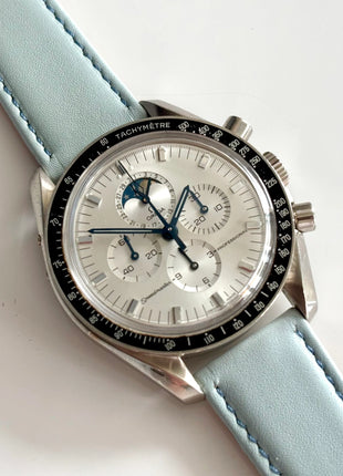 Kalbsleder Classic Fresh an Omega Speedmaster Moonwatch – Lifestyleaufnahme 4