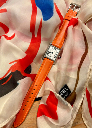 Kalbsleder Classic Ecstasy an Cartier Tank Must SolarBeat Small – Lifestyleaufnahme