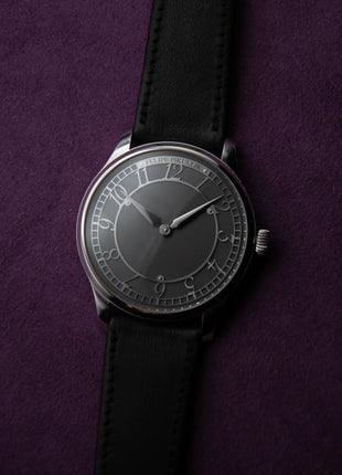 Kalbsleder Novonappa® 9 to 5 an Felipe Pikullik Piece Unique – Lifestyleaufnahme