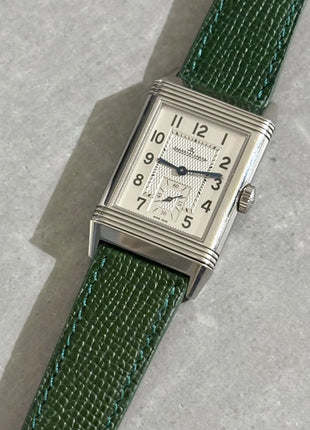Rindsleder French Style Tiergarten an Jaeger-LeCoultre Reverso – Lifestyleaufnahme